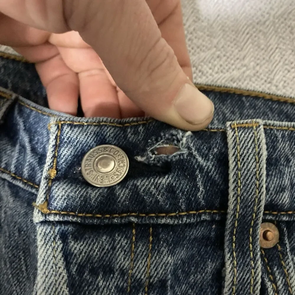 Levis used no